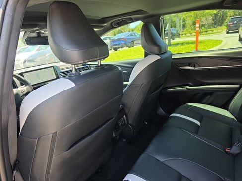 Used 2026 Toyota Camry Hybrid w/ Multimedia Upgrade Package FWD image 10