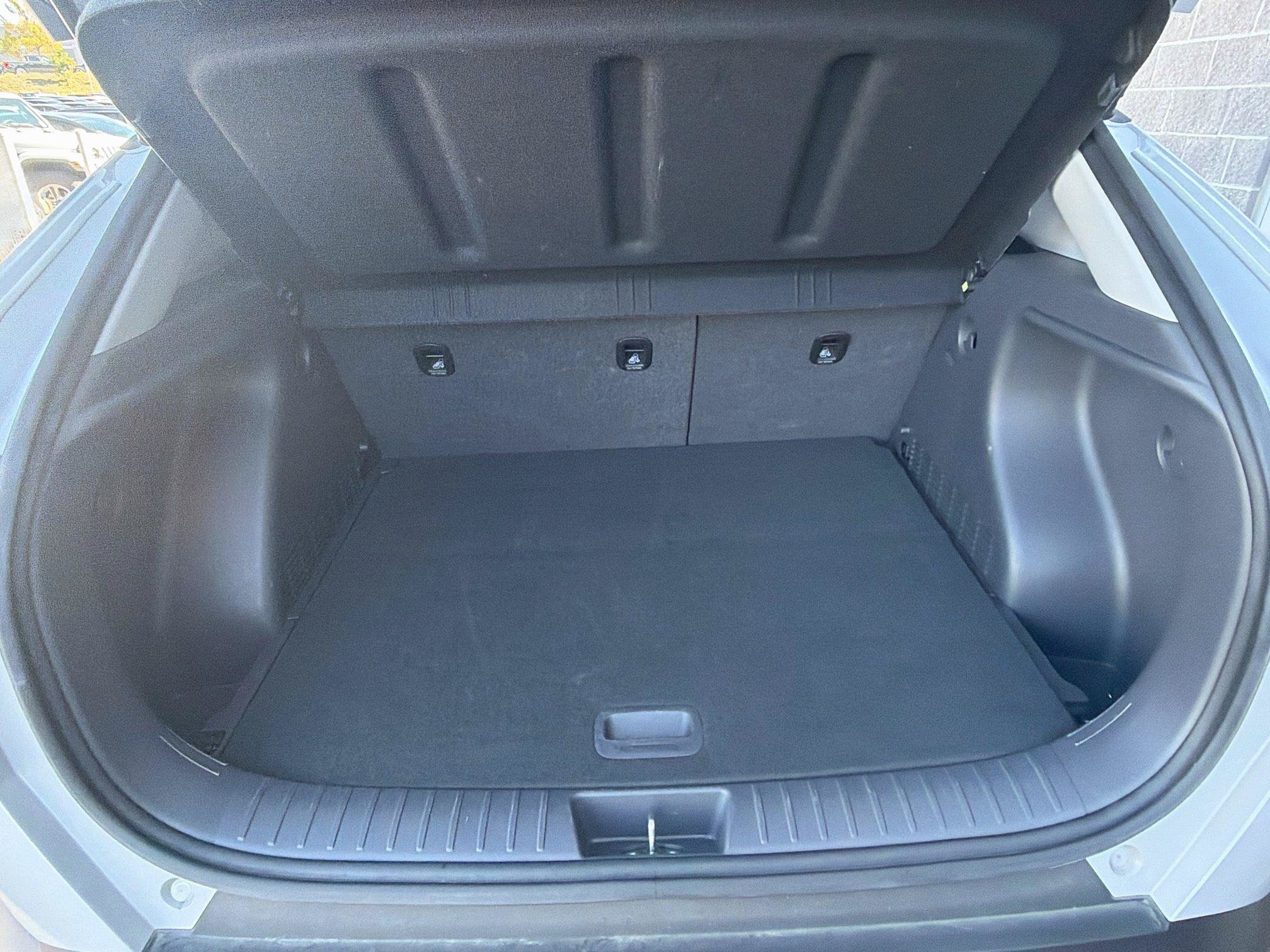 Used 2025 Hyundai Kona SEL AWD/4WD image 30