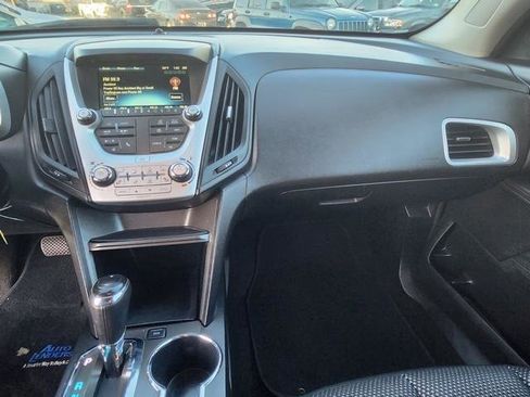 Used 2017 Chevrolet Equinox LT w/ Convenience Package image 13