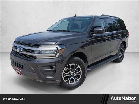 Used 2024 Ford Expedition XLT AWD/4WD image 1