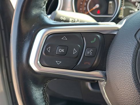 Used 2022 Jeep Wrangler Unlimited Sahara w/ Cold Weather Group image 20