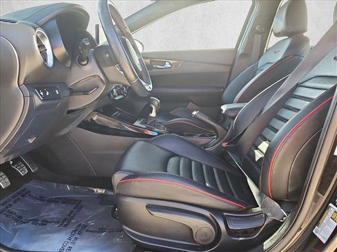 Used 2022 Kia Forte GT image 17