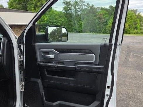 Used 2021 RAM 2500 Big Horn AWD/4WD image 18