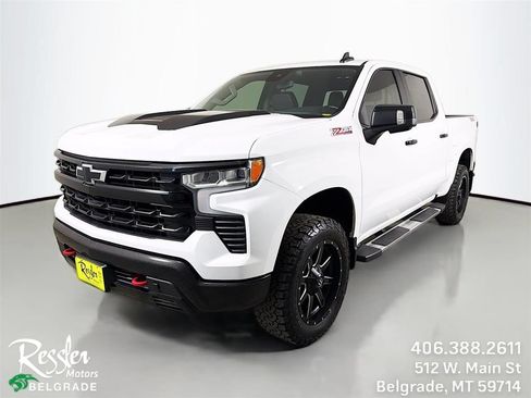Used 2022 Chevrolet Silverado 1500 LT Trail Boss w/ LT Trail Boss Premium Package AWD/4WD image 1