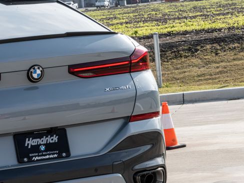 New 2026 BMW X6 xDrive40i w/ Executive Package image 8