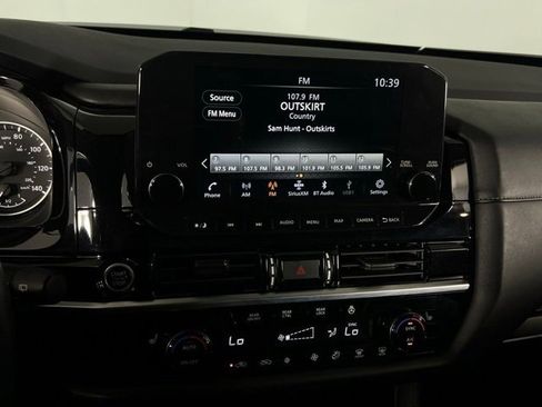 Used 2022 Nissan Pathfinder SL image 23