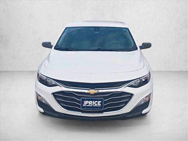 Used 2022 Chevrolet Malibu LT FWD image 2