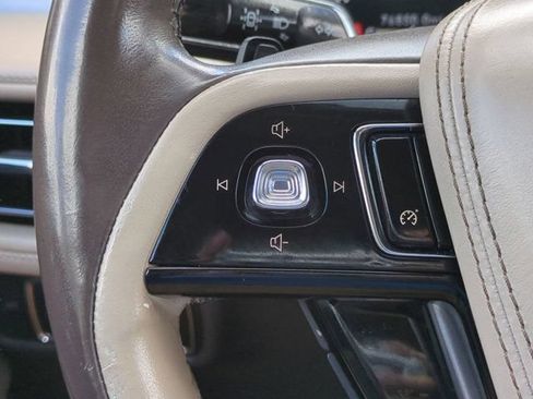 Used 2021 Lincoln Aviator 2WD image 35