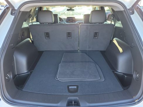 Used 2024 Chevrolet Blazer LT image 10