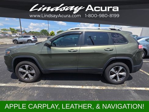 Used 2019 Jeep Cherokee Limited w/ Technology Group AWD/4WD image 2