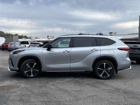 Used 2022 Toyota Highlander XSE image 7
