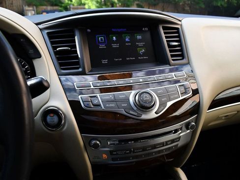 Used 2017 INFINITI QX60 Luxe w/ Deluxe Technology Package image 16