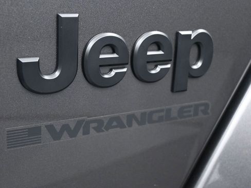 New 2025 Jeep Wrangler Sahara w/ Technology Group image 16