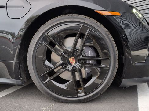 New 2026 Porsche Taycan image 13