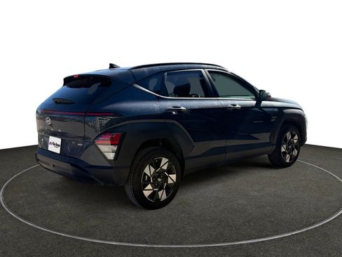 Used 2025 Hyundai Kona SEL image 6