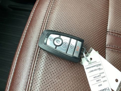 Certified 2024 Ford Expedition Limited image 39