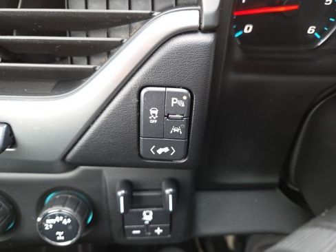 Used 2018 Chevrolet Suburban Premier w/ Max Trailering Package image 18