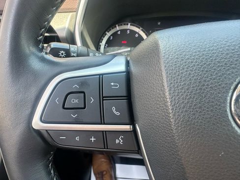 Used 2022 Toyota Highlander XLE image 10