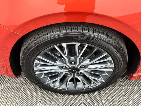 Used 2023 Kia Forte GT-Line w/ GT-Line Premium Package FWD image 16