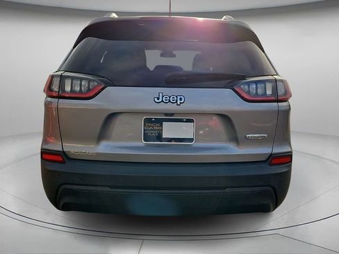 Used 2019 Jeep Cherokee Latitude Plus image 6