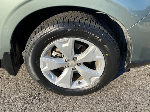 Used 2016 Subaru Forester 2.5i Limited image 27