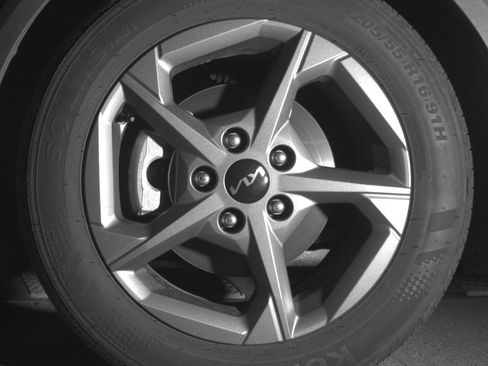 Used 2025 Kia K4 LXS image 11