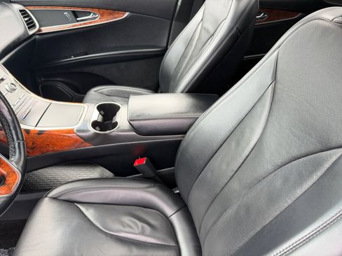 Used 2018 Lincoln MKX Reserve AWD/4WD image 17