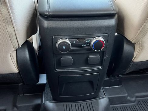 Used 2023 Ford Explorer 4WD image 32