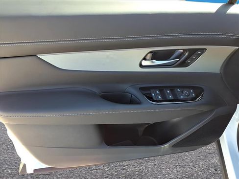 New 2026 Nissan Murano SL image 17