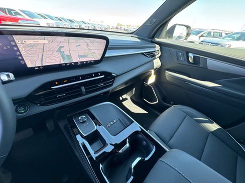 New 2026 Buick Enclave Preferred w/ Power Package AWD/4WD image 30