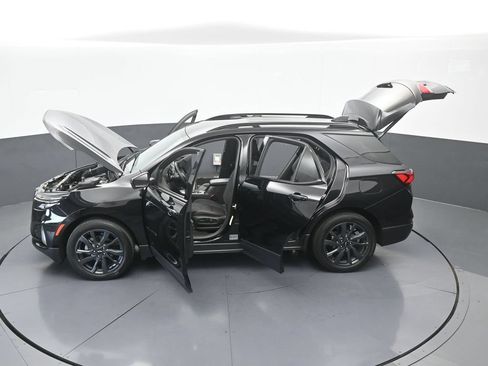 Used 2023 Chevrolet Equinox RS FWD image 62