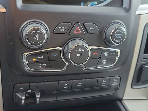 Used 2015 RAM 1500 Big Horn image 28