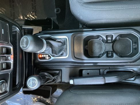 Used 2021 Jeep Wrangler Unlimited Sport AWD/4WD image 28