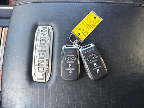 Used 2022 RAM 1500 Limited AWD/4WD image 31