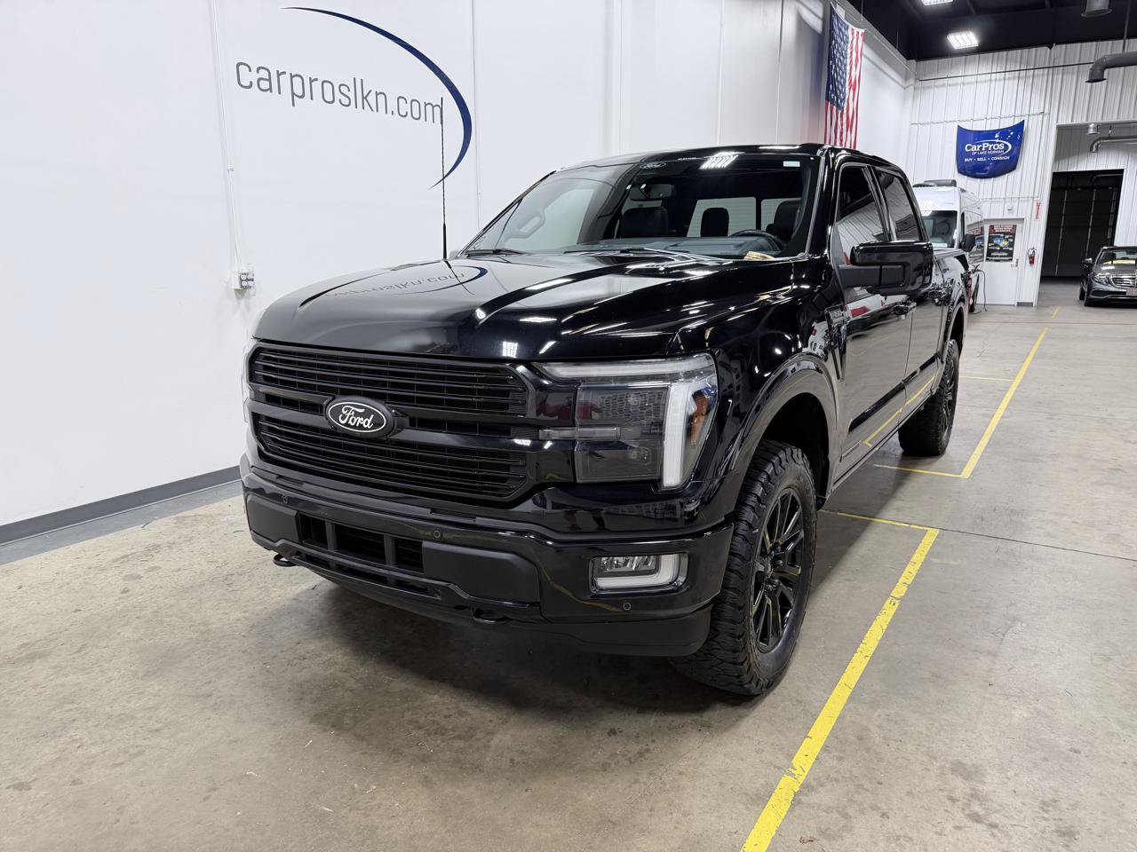 Used 2024 Ford F150 Platinum w/ Equipment Group 702A High AWD/4WD image 3