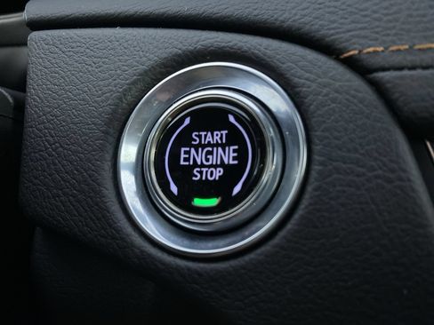 Used 2026 Cadillac CT5 V w/ Technology Package AWD/4WD image 9