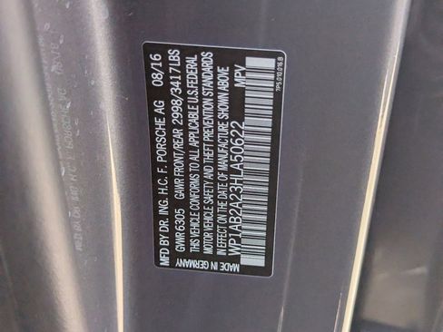 Used 2017 Porsche Cayenne S w/ Premium Package image 34