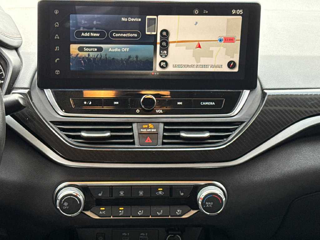 Used 2023 Nissan Altima 2.5 SR w/ SR Premium Package FWD image 12