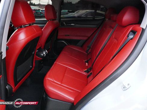 Used 2020 Alfa Romeo Stelvio Ti image 22