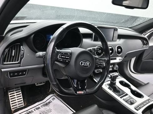 Used 2018 Kia Stinger GT AWD/4WD image 13