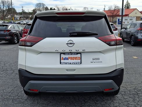 Used 2021 Nissan Rogue SV image 5