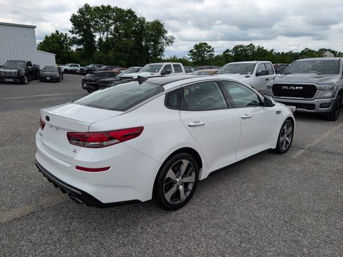 Used 2019 Kia Optima S w/ S Panoramic Sunroof Package FWD image 5