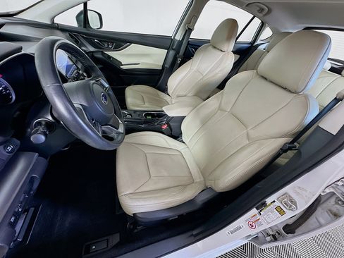 Used 2017 Subaru Impreza 2.0i Limited image 13