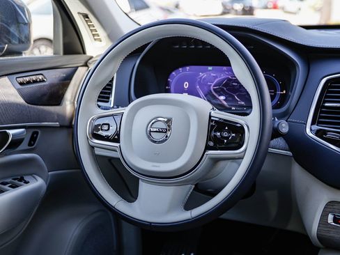 Used 2024 Volvo XC90 T8 Ultimate w/ Protection Package Premier image 17