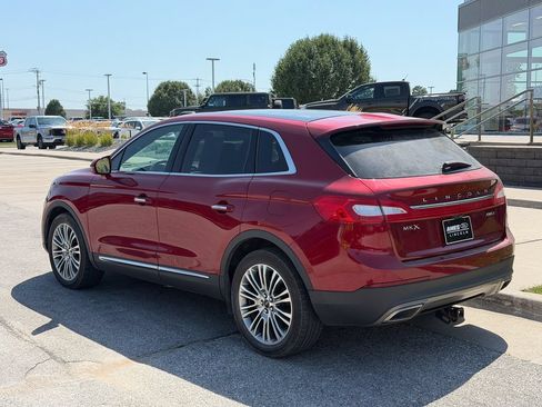 Used 2017 Lincoln MKX Reserve AWD/4WD image 4