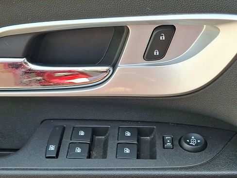 Used 2017 Chevrolet Equinox LT w/ Convenience Package FWD image 21