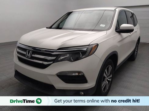 Used 2017 Honda Pilot EX image 1