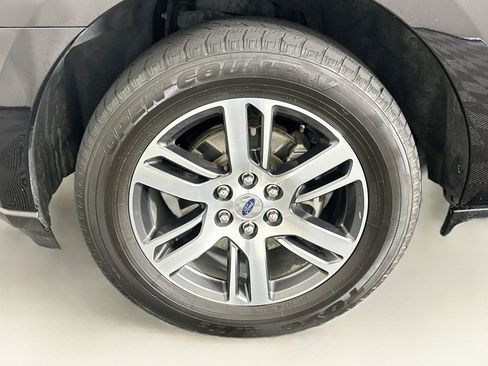 Used 2024 Ford Expedition Limited RWD image 11