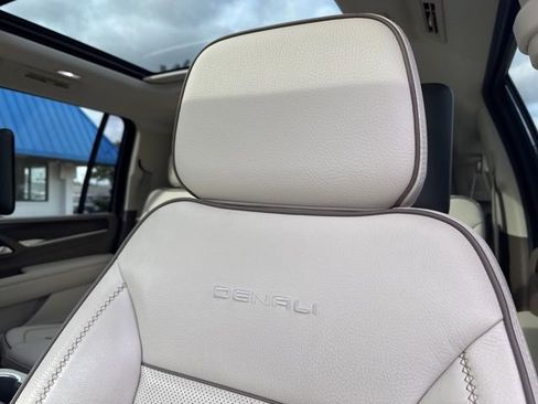 Used 2021 GMC Yukon XL Denali w/ Denali Ultimate Package image 33