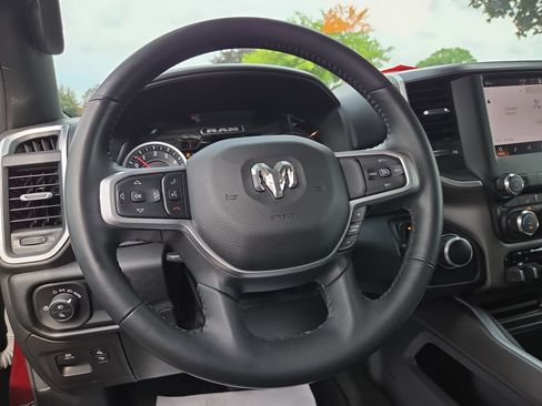 Used 2022 RAM 1500 Big Horn AWD/4WD image 29